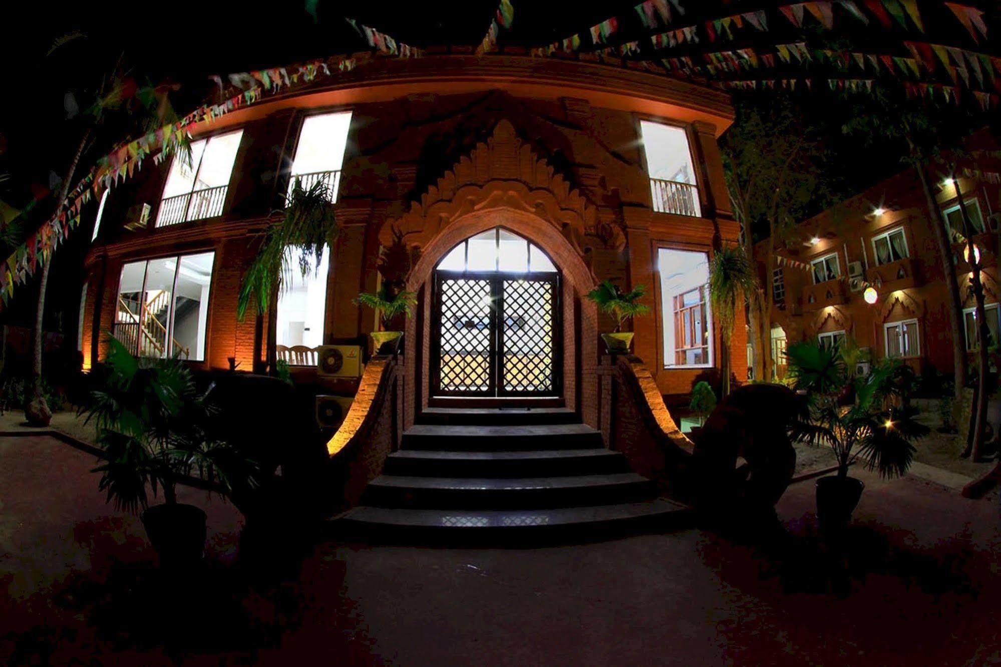 Hotel Sincere Smile Bagan Exterior foto